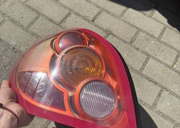 Nissan Almera n16 lampa tylnią lewa