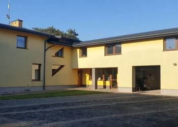 Dom - magazyn- hotel Gm. Ożarów Maz.