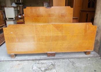 Przedwojenne podwójne łóżko małżeńskie