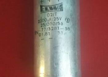 Kondensator 02/T 2200 uF 25V Unitra Elwa 7 sztuk
