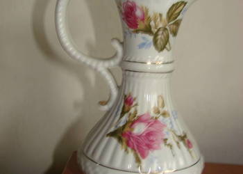 Chodzież porcelanowy dzbanek