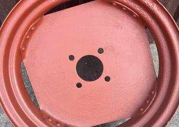 Felgi 18 cali Ursus C-4011 C-355 C-360 itp