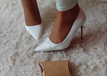 (40) ASOS Design/ Białe czółenka Szpilki z Londynu, NOWE