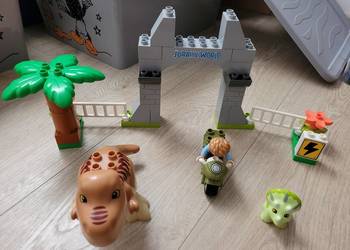 Lego Duplo- Ucieczka tyranozaura i triceratopsa
