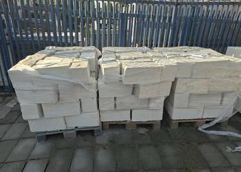 Blok z piaskowca białego BPT 390X190X188 M25-80