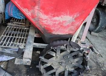 Sadzarka do ziemniaków Polska Akpil