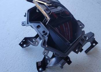 HONDA GOLD WING GL1800 SC79B 18-23 OEM SCHOWEK CENTRALNY ŚRODKOWY STELAŻ