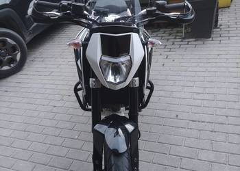 KTM Duke 690, niski przebieg.