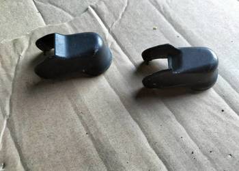 FIAT CC CINQUECENTO ZAŚLEPKA PRZÓD ŚRUBY RAMION WYCIERACZKI FIAT CC CINQUECENTO ZAŚLEPKA PRZÓD ŚRUBY RAMION WYCIERACZKI