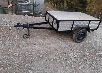 Przyczepka samochodowa