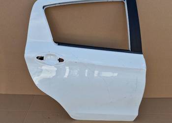 TOYOTA YARIS III 3 DRZWI PRAWY TYŁ PRAWE TYLNE