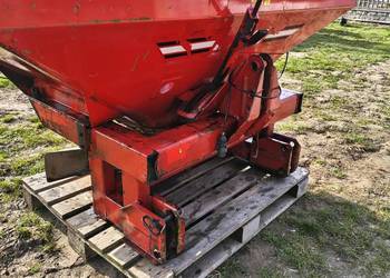 Rozsiewacz nawozu rauch kuhn mds zsb 800kg 1000kg 1300kg 1500kg