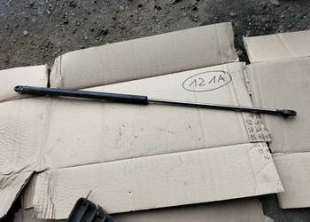 Siłownik maski klapy pokrywy silnika  Audi 8G0823360B