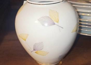 Wazon.  Schlottenhof. Ecru