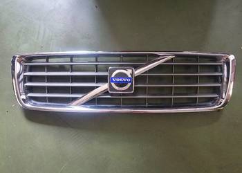 Volvo grill