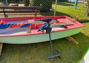 Sprzedam łódkę z silnikiem elektrycznym