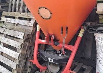 Sprzedam rozsiewacz nawozu