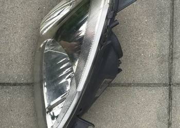 Lampa przednia prawa Toyota Yaris I
