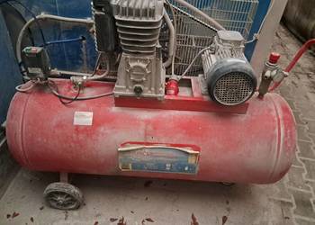 Kompresor tłokowy FACHOWIEC 270L 5,5 KM 400V