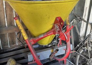 Rozsiewacz nawozów Jarmet 400l