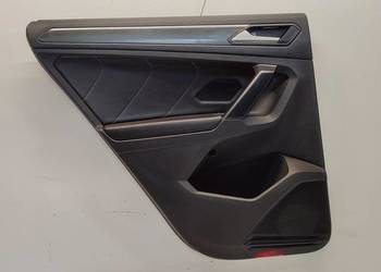 VW TIGUAN II TAPICERKA BOCZKA DRZWI LEWY TYŁ 5NA867211T