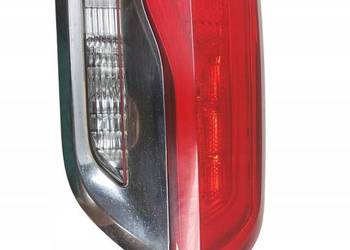 LAMPA TYŁ  W KLAPĘ LEWA LIFT  Jeep Grand Cherokee IV (2011- 2021) WK2