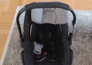 Fotelik samochodowy, nosidełko firmy Adbor