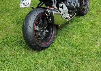 Honda cb1000r