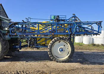 Opryskiwacz ciągany DELVANO TRE 2500 (2500 L )