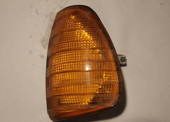 Kierunkowskaz Mercedes W123 Beczka