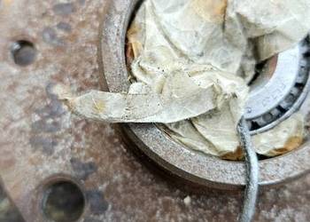 Nowa, oryginalna, sygnowana.FSM Przednia piasta koła z łożyskami Fiat 126p