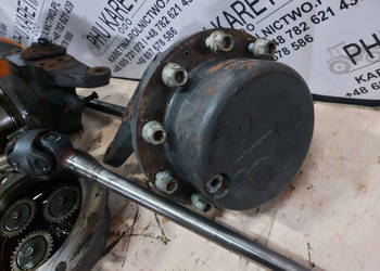 Renault Arez 735 Rz zwolnica zwrotnica Piasta Półoś