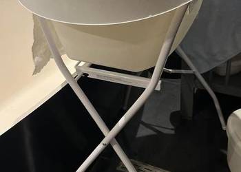 Stojak pod wanienkę PRIMABOBO – metalowy, składany