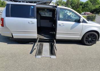 Chrysler Grand Voyager V 2009r 2.8 CRD PARAVAN dla osoby niepełnosprawnej