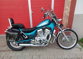 Suzuki vs 800 intruder