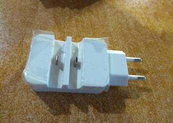 Podwójna ładowarka do kontaktu plus USB