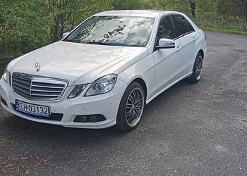 Sprzedam Mercedesa W212 w bardzo dobrym stanie.