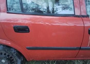 Drzwi prawy tył Opel Astra G  sedan Y547 inne
