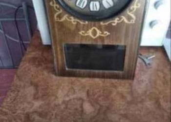 Sprzedam zegar ścienny Metron punktualnie chodzi i ładnie bije drugi gratis