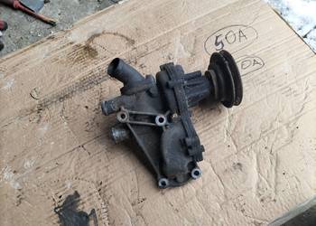 AUDI 80B4 80 B4 1.9TDI 1.9 TDI 037121013A POMPA WODY OBUDOWA POMPY WODY