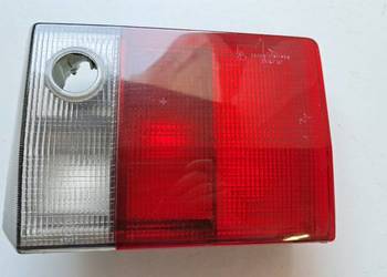 Lampa tylna wewnętrzna prawa 8A9945094 — Audi 80 B4 Avant