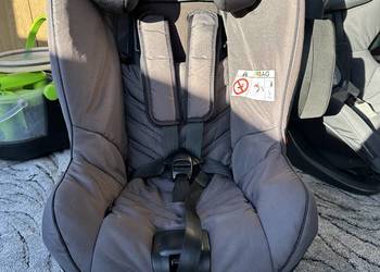 Fotelik samochodowy AXKID MINIKID - 0-25kg, tyłem do kierunku jazdy