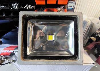 Solidny Halogen Reflektor Yato 81806 50W 3500lm 6000K IP44 230V