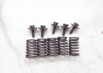Sprężyny Śrubki Kosza Sprzęgła Kawasaki Gpz 500 87-92r er5 kle en