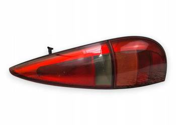 LAMPA PRAWA Renault Laguna I kombi LIFT 1998-2001 tylna tylnia prawy tył
