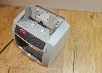 Liczarka banknotów Laurel J-710