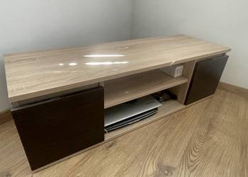Stolik pod telewizor