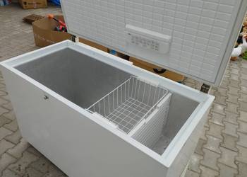 Duża zamrażarka skrzyniowa Electrolux