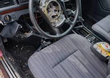Wnętrze Mercedes w124