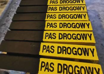 PAS DROGOWY SŁUPEK PAS DROGOWY